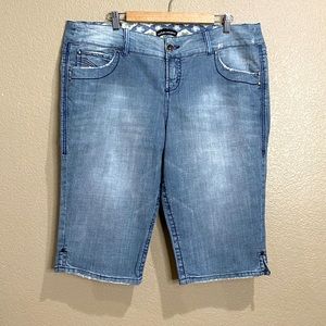 Free Style Revolution Bermuda Shorts